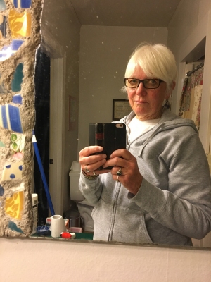 focus on the mirror